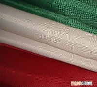 雨衣牛津布好还是涤纶布好 涤纶布和牛津布的区别是什么