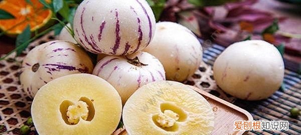 人参果的芯可以直接吃的,果皮上残留的农药可以污染果肉