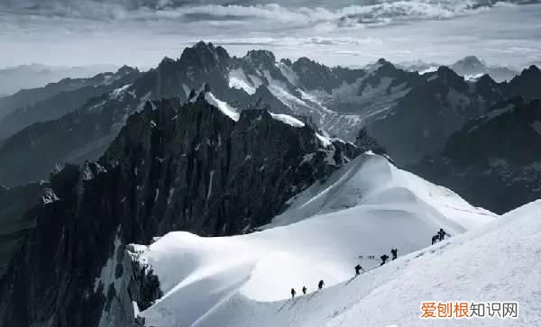 大自然的宫殿阿尔卑斯山,中国最像阿尔卑斯山脉的地方