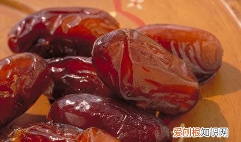 红枣如何去皮,干红枣去皮的最简单方法视频