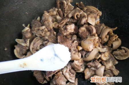 滋补羊肉汤怎么做,滋补羊肉汤放什么材料