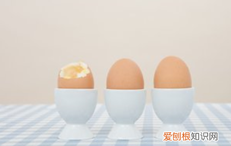 鸡蛋胡了能吃么，煮鸡蛋吃多了会怎么样 关于煮鸡蛋吃多了的坏处