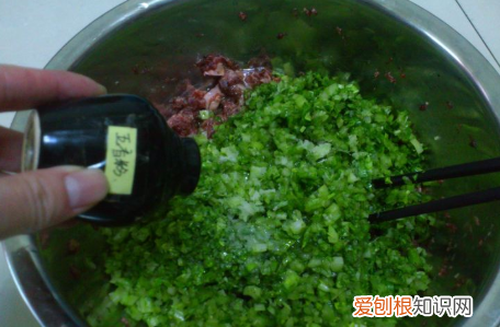 驴肉馅饺子的做法，做驴肉饺子放什么菜好吃