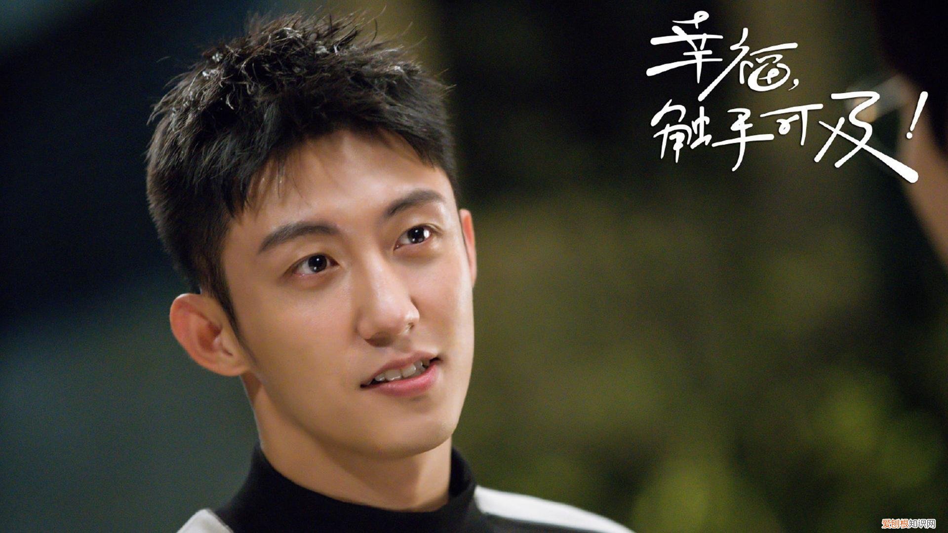 小时候吃的棒棒糖棒子上为什么会有一个小孔 小时候吃的棒棒糖