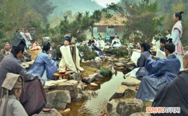 流觞可以形容什么,流觞曲水的比喻什么