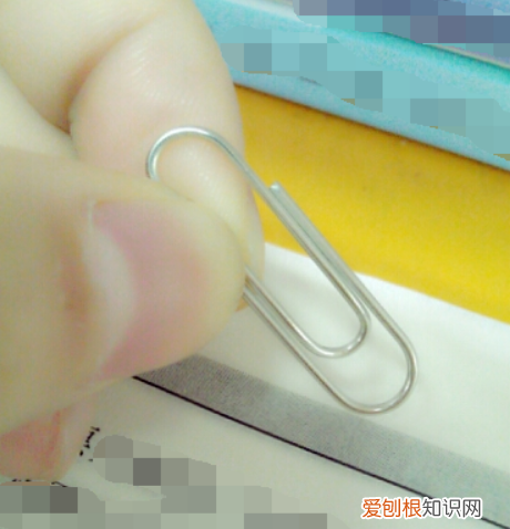 回形针怎么折成爱心,如何把回形针折成心形
