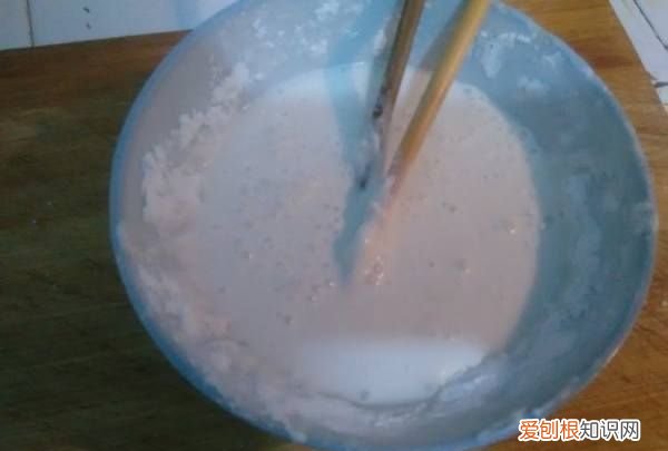 物尽其用酥脆炸鱼鳞的做法，鱼鳞如何炸又酥又脆的视频