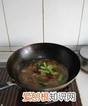 茶树菇烧肉怎么做,茶树菇烧肉的做法肉的做法