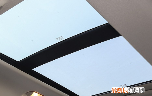 观致五suv怎么开天窗的，观致5全景天窗怎么开不了