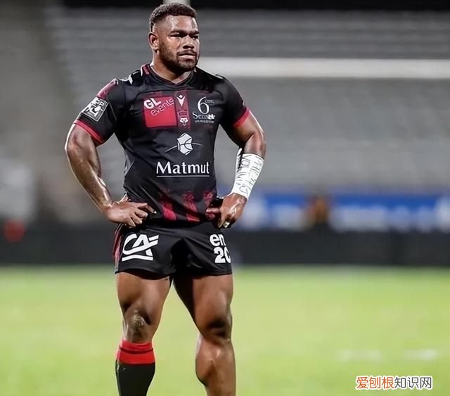 打不了橄榄球才去打篮球