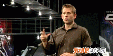 打不了橄榄球才去打篮球