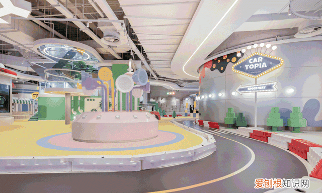 去博物馆看展览