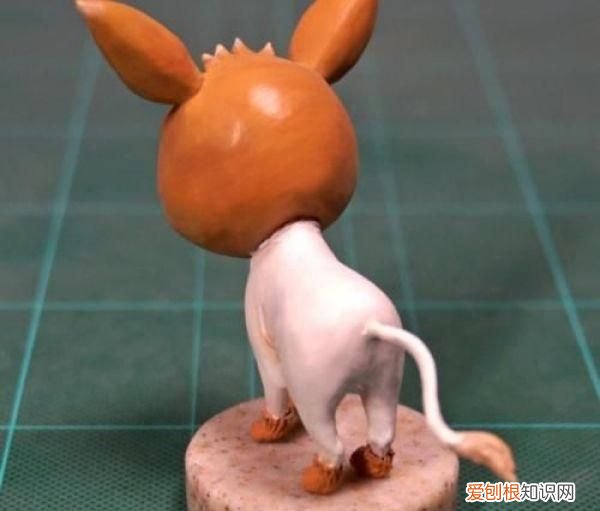 用劣质手办与优良手办对比的