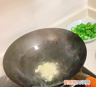 辣椒炒牛肉怎么炒好吃又嫩窍门 家常辣椒炒牛肉的做法