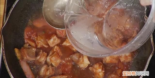 西红柿生吃皮还是心最有营养 西红柿生吃怎么吃营养最好