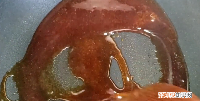 不用油怎么可以把花生炒脆又不糊