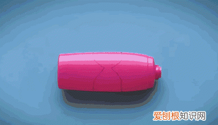 可乐易拉罐瓶底变形还能喝嘛 可乐喝完了瓶子可别扔