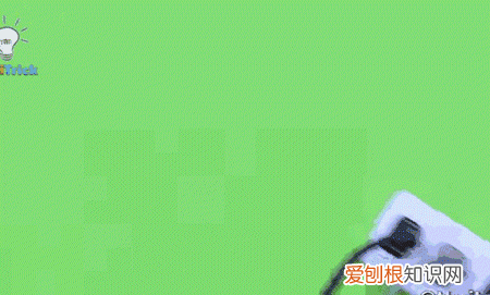 可乐易拉罐瓶底变形还能喝嘛 可乐喝完了瓶子可别扔