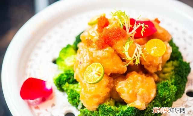 翡翠大虾球的做法,翡翠虾球的做法