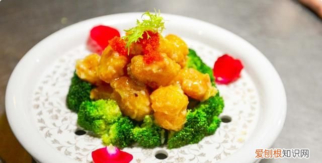 翡翠大虾球的做法,翡翠虾球的做法