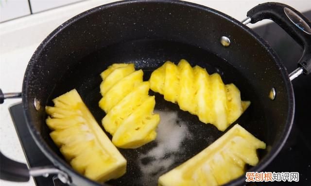 菠萝的吃法盐水泡多久 菠萝不用盐水泡怎么吃