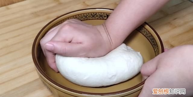 烙饼怎么做层多又软又好吃,平底锅烙饼咋可以烙得又酥又脆