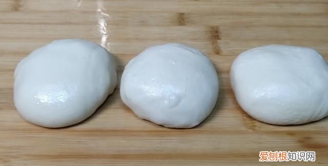 烙饼怎么做层多又软又好吃,平底锅烙饼咋可以烙得又酥又脆