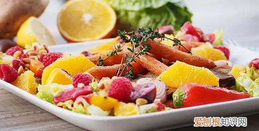 坐飞机时哪些东西可以随身携带,坐飞机可以随身携带的物品有哪些