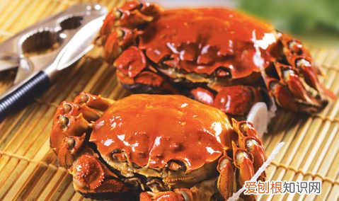 吃了大闸蟹能吃柚子吗?