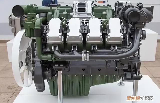 内燃机车和高铁的连接方式,国内还在使用内燃机车的铁路