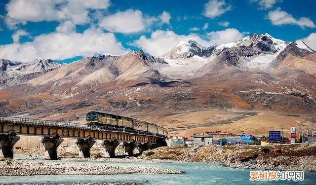 内燃机车和高铁的连接方式,国内还在使用内燃机车的铁路