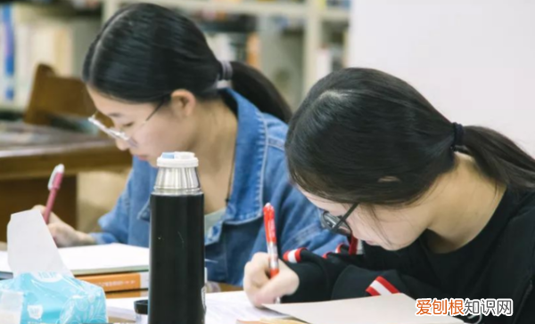 如何正确对待考试，大学生如何面对考试压力