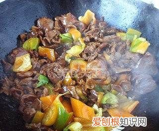 家常酱爆鸡心的做法，鸡肉和土豆怎么焖才好吃?