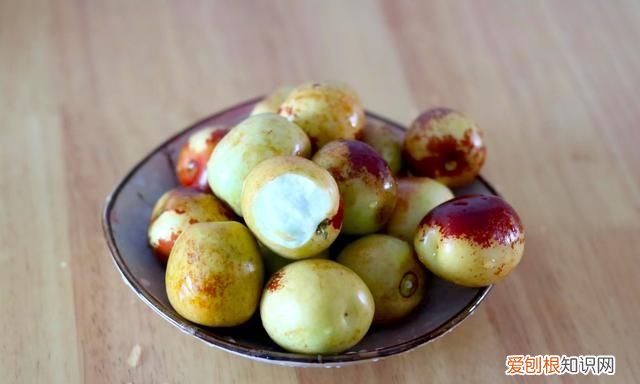 冬枣挑红的还是青的