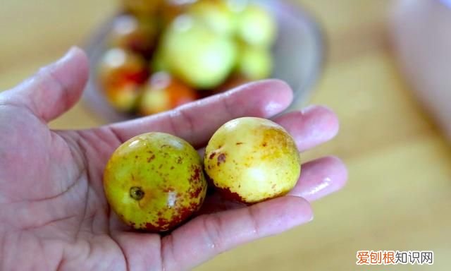 冬枣挑红的还是青的