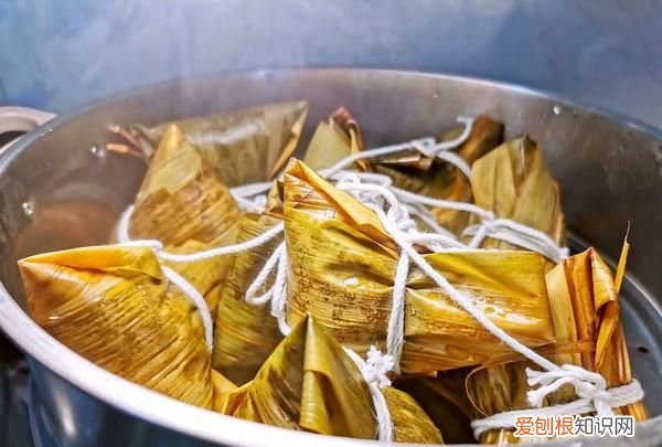 蒸不带粽叶的粽子的步骤,粽子叶用水煮过后还要用凉水泡吗