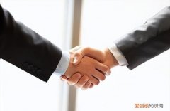 标准式握手主要有哪三种 握手的方式代表什么