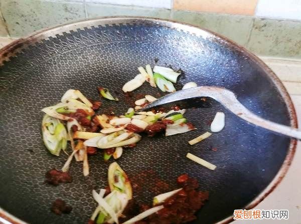 牛肉炒白萝卜的家常做法，白萝卜牛肉怎么炒好吃又营养