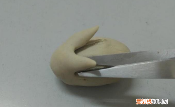 如何制作黏土小兔子，粘土怎么做小兔子小动物