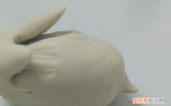 如何制作黏土小兔子，粘土怎么做小兔子小动物