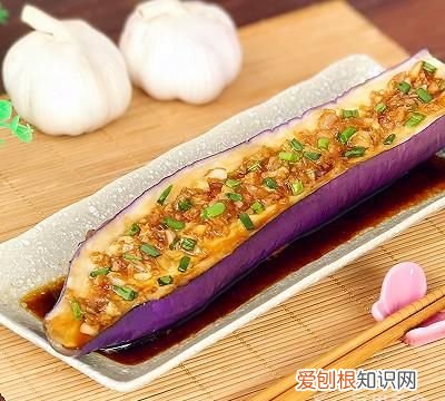 广式蒜蓉蒸茄子,素烧茄子的家常做法蒜蓉