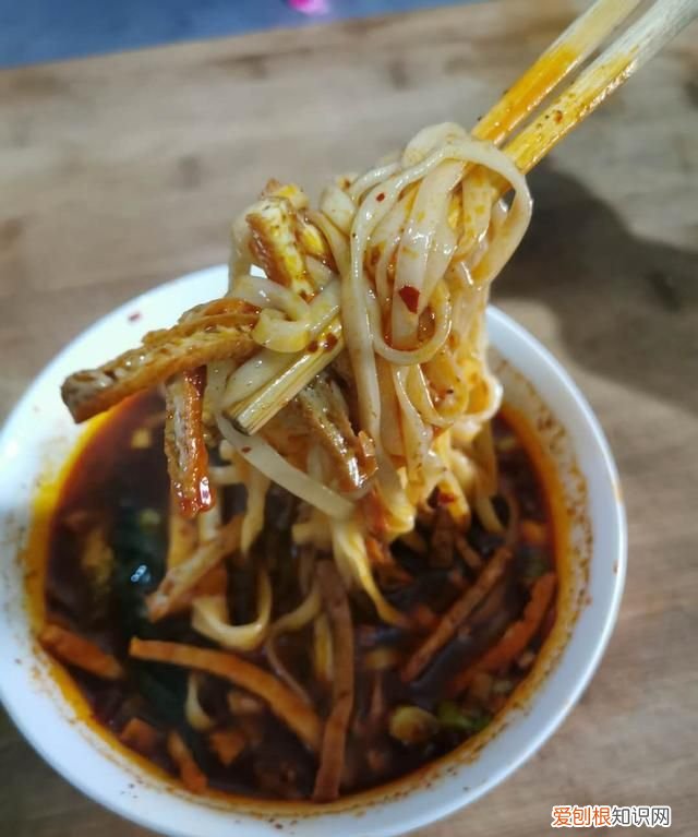 耀州咸汤面的历史,江浙沪带浇头的白汤面怎么做好吃