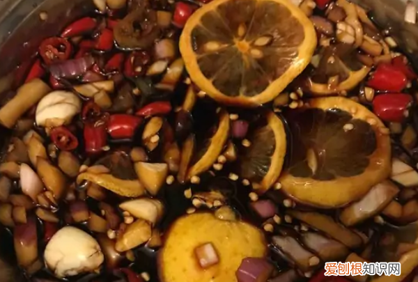 柠檬无骨鸡爪的详细做法，无骨柠檬鸡爪正宗制作方法