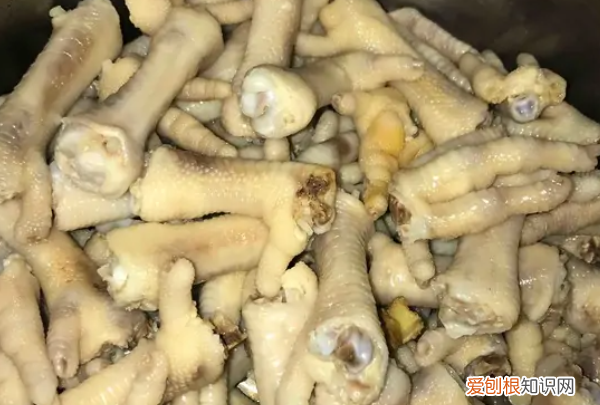 柠檬无骨鸡爪的详细做法，无骨柠檬鸡爪正宗制作方法