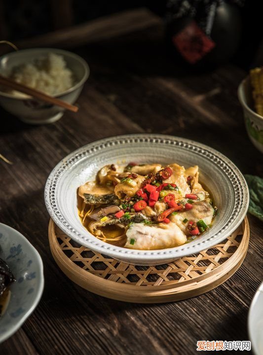 黑鱼能清蒸，黑鱼怎么炒才好吃视频