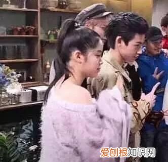 欧阳娜娜的鼻子是塌鼻子吗,欧阳娜娜鼻子侧脸