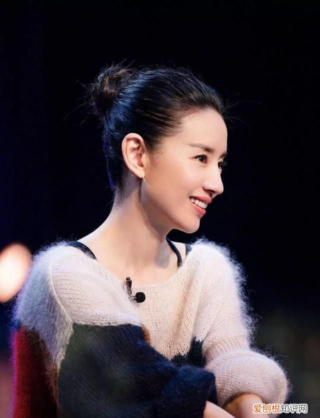 欧阳娜娜的鼻子是塌鼻子吗,欧阳娜娜鼻子侧脸