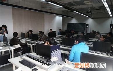 高中音乐教师资格证考什么，高中音乐教师资格面试考什么