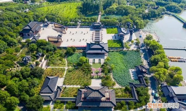 旅游专列是住火车上吗,中国最值得去的5个地方旅游专列