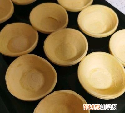 百吃不厌的蛋挞你会做吗,蛋挞这样做真的太香了